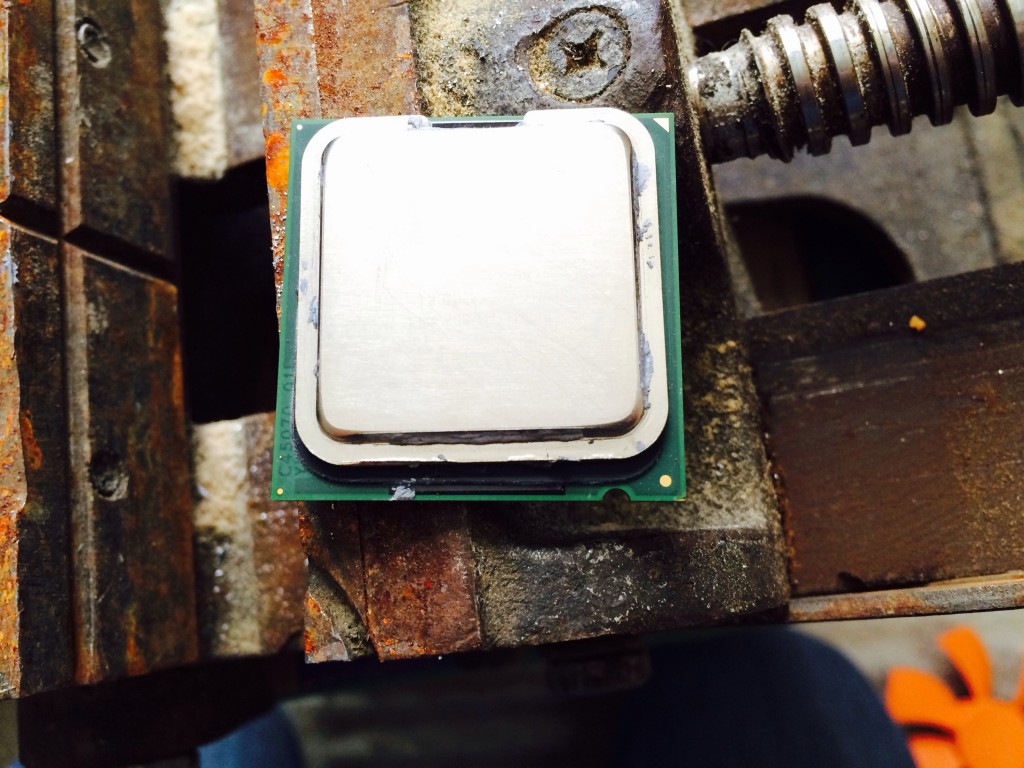 Easily remove cpu heat spreader